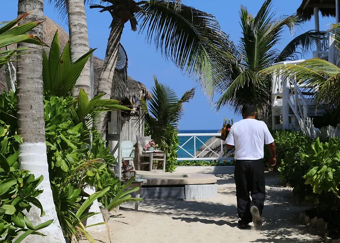 Punta Piedra Hotel