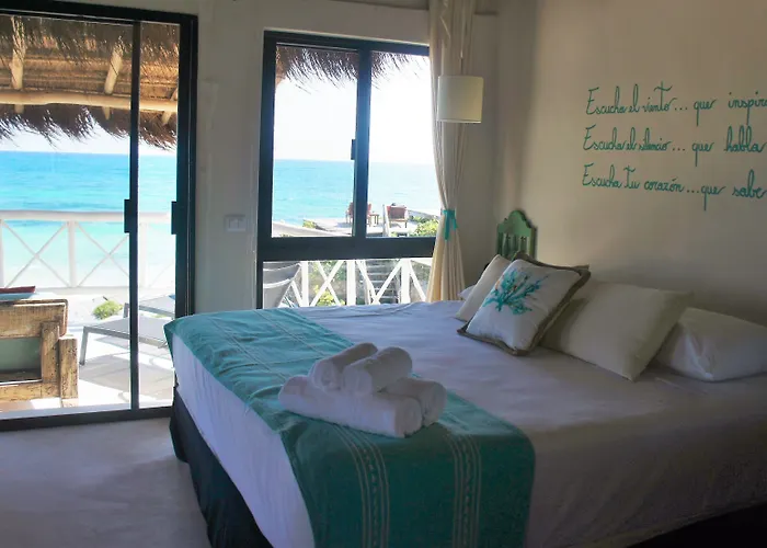 Hotel Punta Piedra 3*
