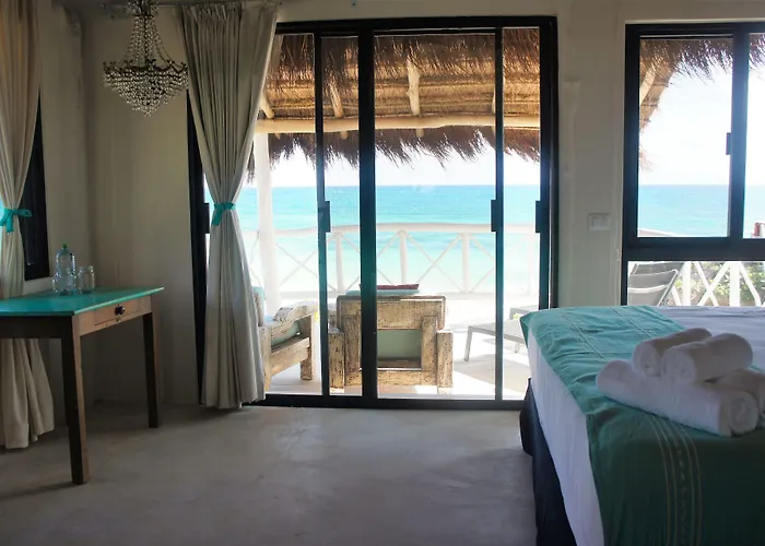 Punta Piedra Hotel